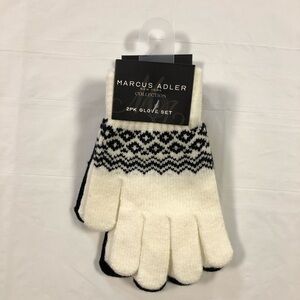 NWT Marcus Adler New York Collection Women’s 2PK Black & White Winter Glove Set